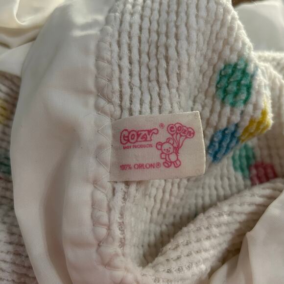 Vintage Baby Morgan Balloon Blanket Waffle Weave Nylon Edge Acrylic USA 39x47 - Picture 4 of 7